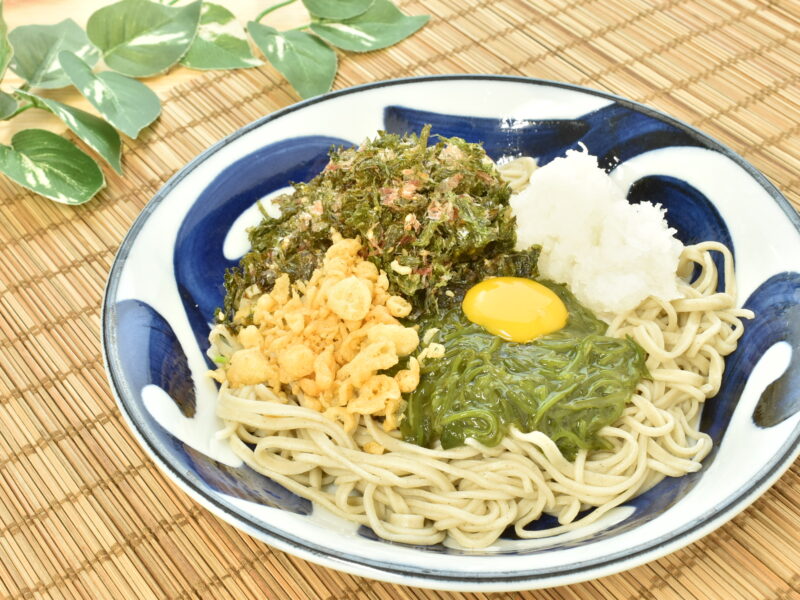 かつぶし海苔のめかぶおろし蕎麦